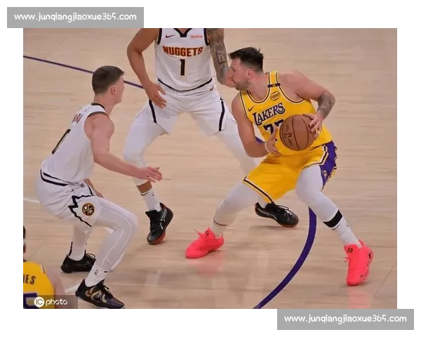 湖人再战掘金G2焦点之夜詹眉对决约基奇胜负悬念拉满 湖人再战掘金G2焦点之夜詹眉对决约基奇胜负悬念拉满