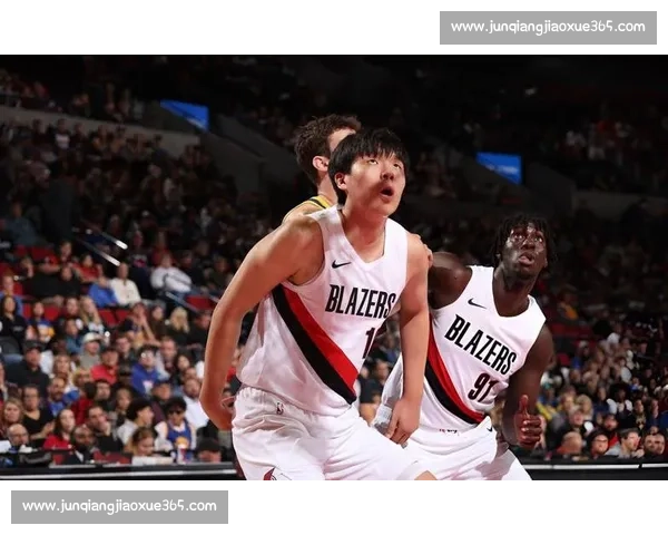 老鹰对决开拓者焦点之战攻防博弈与新赛季走向解析关键球员表现前瞻