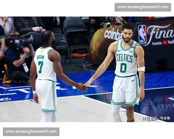 绿军热火东决G3鏖战塔图姆关键表现左右系列赛走向胜负悬念拉满 绿军热火东决G3鏖战塔图姆关键表现左右系列赛走向胜负悬念拉满