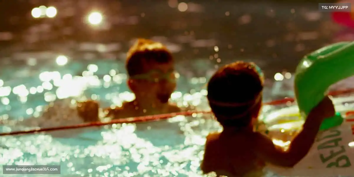 <strong>dpzx德扑之星</strong>🏋️‍♀️汗水铸就实力，装备加持战力！一站式体育好物，助你突破极限💥